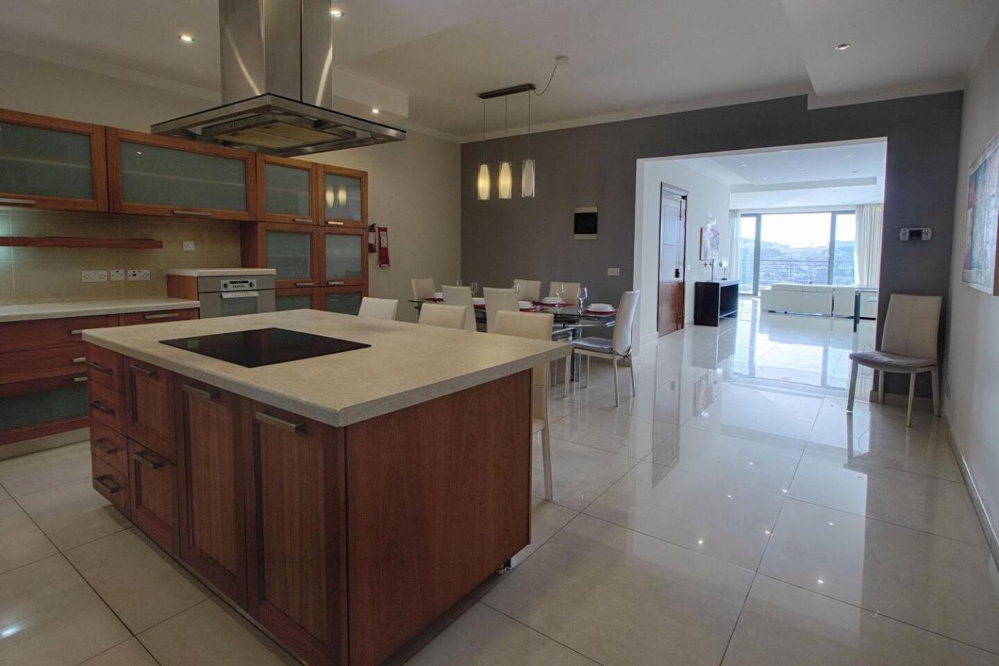 The Strand Apartments By Homely Sliema Exterior photo